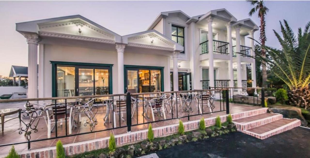 Jeju Washington Pension Согвіпо Екстер'єр фото